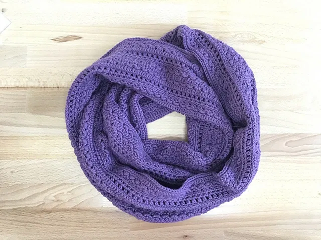 crochet_infinity_scarf_pattern_medium2